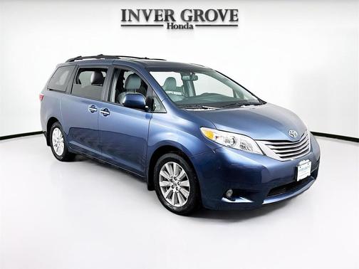 2017 Toyota Sienna XLE