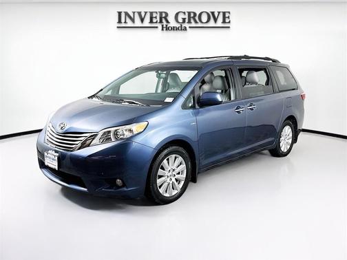 2017 Toyota Sienna XLE