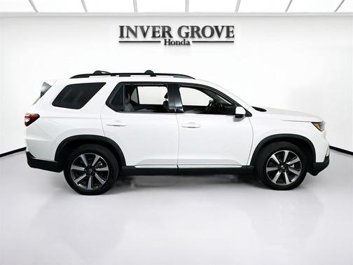 2023 Honda Pilot Touring 8-Passenger