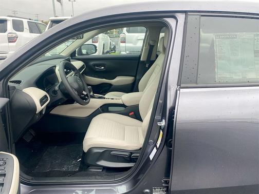2026 Honda HR-V LX
