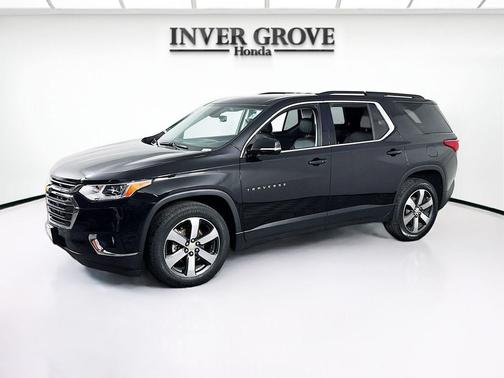 Mosaic Black Metallic 2019 Chevrolet Traverse LT Leather