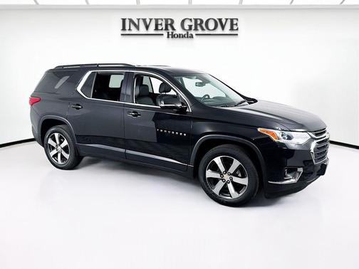 Mosaic Black Metallic 2019 Chevrolet Traverse LT Leather