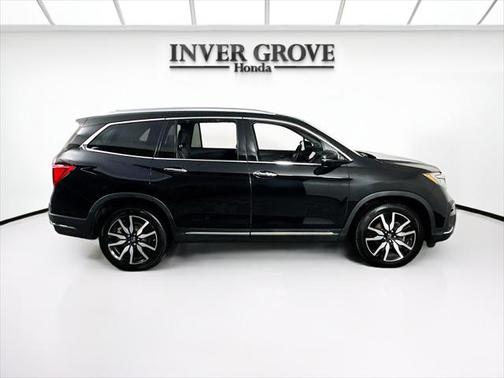 2022 Honda Pilot Touring 8-Passenger