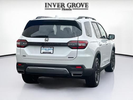 2026 Honda Pilot Touring 8-Passenger