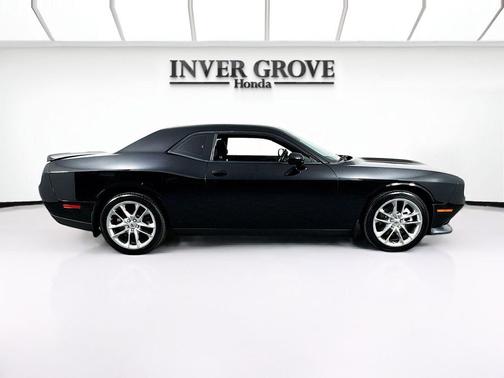 Pitch Black Clearcoat 2022 Dodge Challenger GT