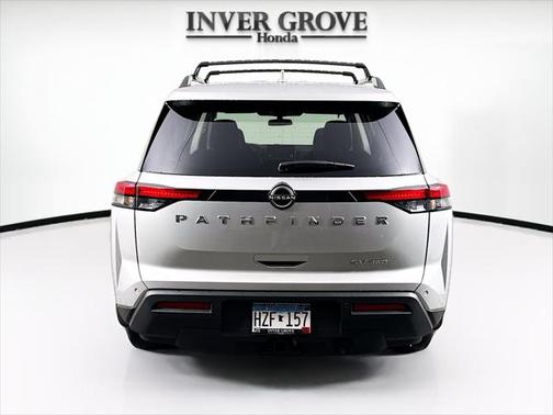 2022 Nissan Pathfinder SV 4WD