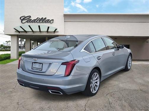 2023 Cadillac CT5 Luxury