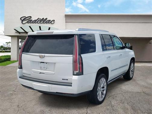 2018 Cadillac Escalade Premium Luxury