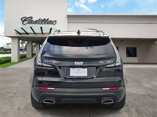 2023 Cadillac XT4 Sport