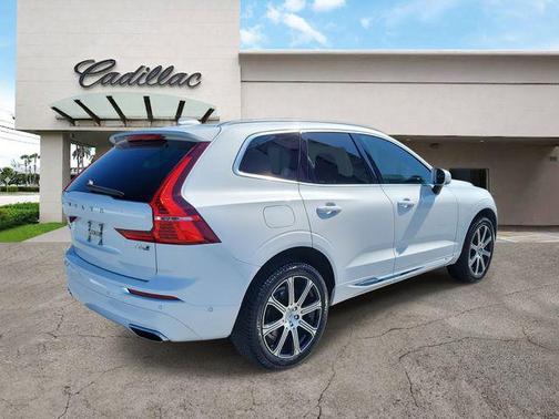 Crystal White 2018 Volvo XC60 T6 Inscription