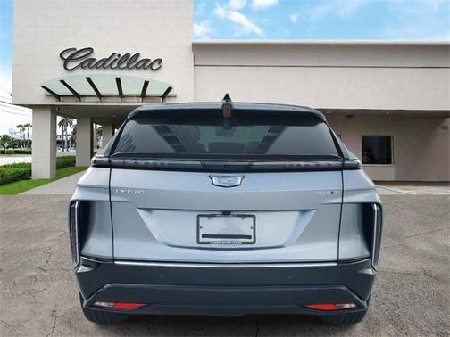 2025 Cadillac LYRIQ Luxury w/1SD