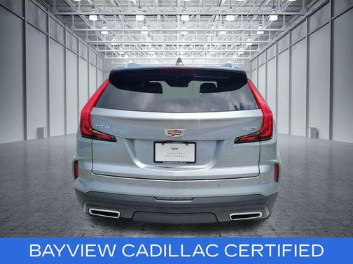Argent Silver Metallic 2024 Cadillac XT4 Premium Luxury