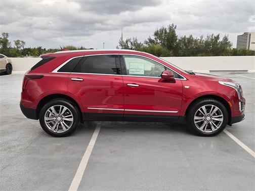 2025 Cadillac XT5 Premium Luxury