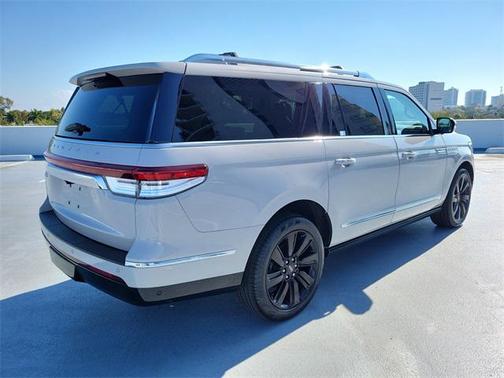 2024 Lincoln Navigator Reserve