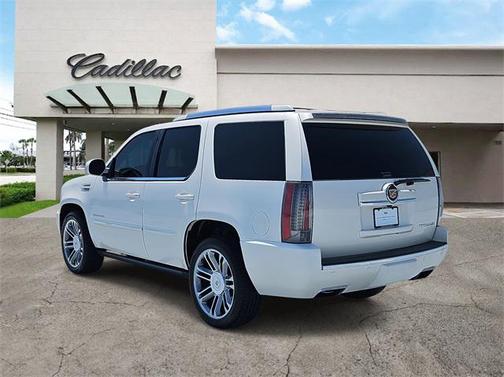 2013 Cadillac Escalade Premium