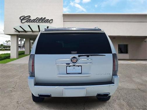 2013 Cadillac Escalade Premium