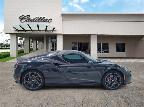 2018 Alfa Romeo 4C Base