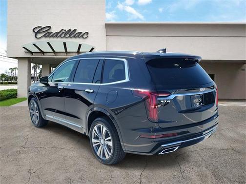 2025 Cadillac XT6 Premium Luxury FWD