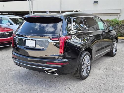 2025 Cadillac XT6 Premium Luxury FWD