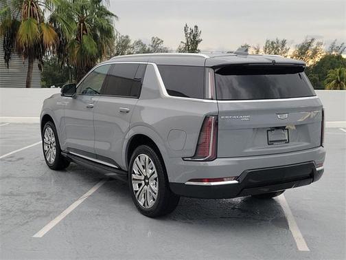 2026 Cadillac Escalade IQ Luxury