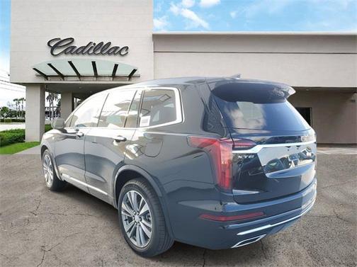 2025 Cadillac XT6 Premium Luxury FWD
