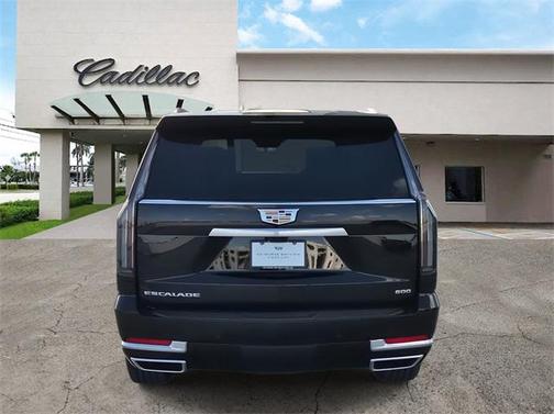 2026 Cadillac Escalade Luxury