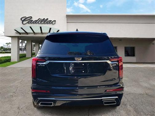 2022 Cadillac XT6 Premium Luxury FWD