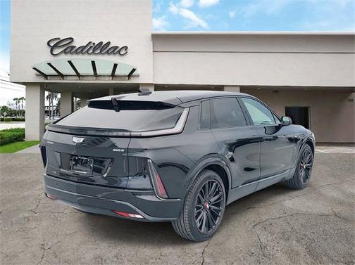 2025 Cadillac LYRIQ Sport