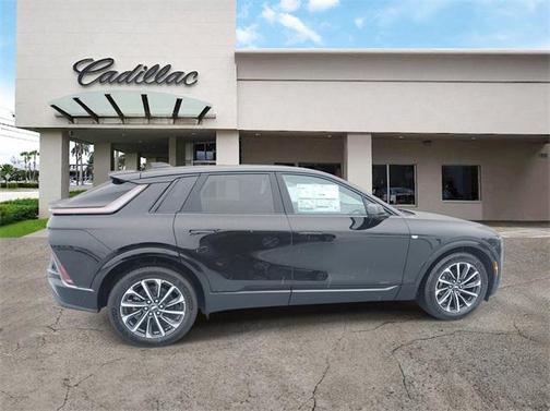 2025 Cadillac LYRIQ Sport