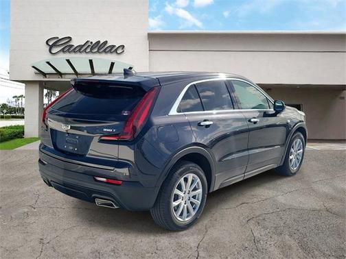 2023 Cadillac XT4 Luxury
