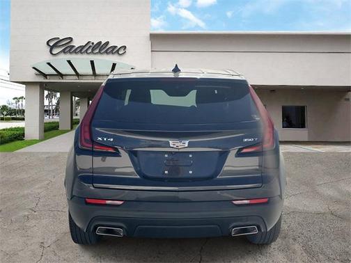 2023 Cadillac XT4 Luxury