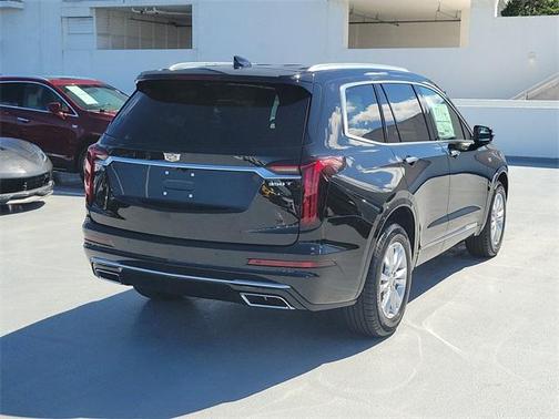2025 Cadillac XT6 Luxury FWD