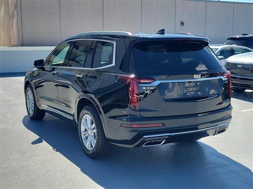 2025 Cadillac XT6 Luxury FWD