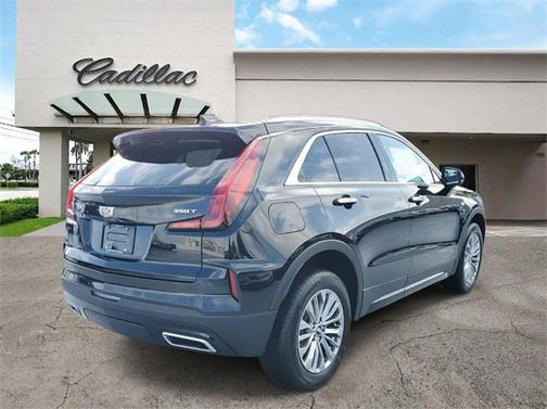 2025 Cadillac XT4 Premium Luxury