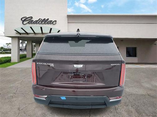 2025 Cadillac Escalade IQ Sport 1