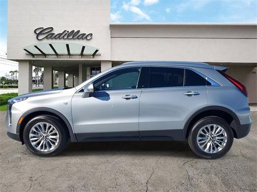 2025 Cadillac XT4 Premium Luxury