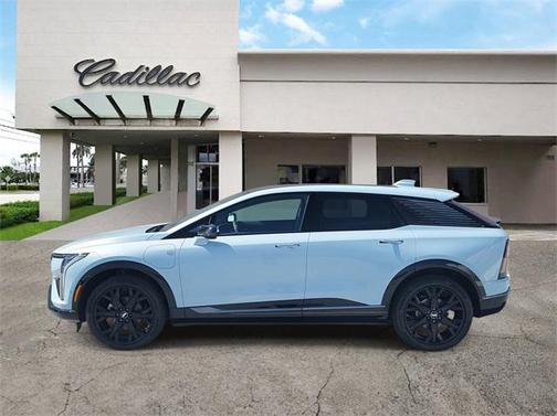 2025 Cadillac OPTIQ Sport 2 AWD