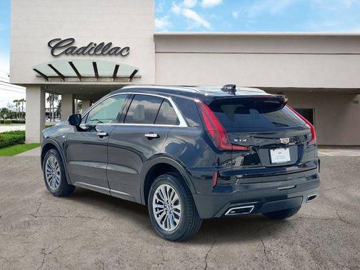 Stellar Black Metallic 2024 Cadillac XT4 Premium Luxury
