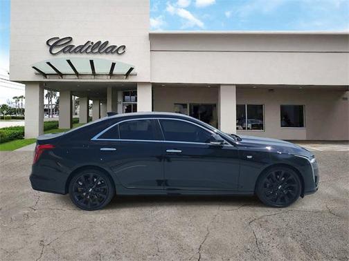 2023 Cadillac CT4 Luxury
