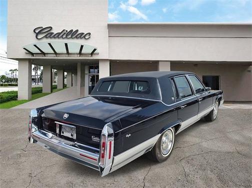 1992 Cadillac Brougham Standard