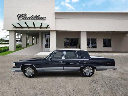 1992 Cadillac Brougham Standard