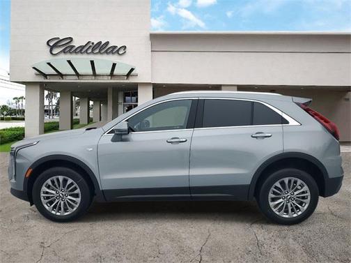 2025 Cadillac XT4 Premium Luxury