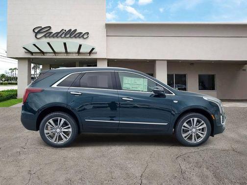 Emerald Lake Metallic 2026 Cadillac XT5 Premium Luxury