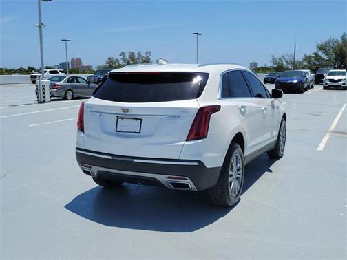 2021 Cadillac XT5 Premium Luxury