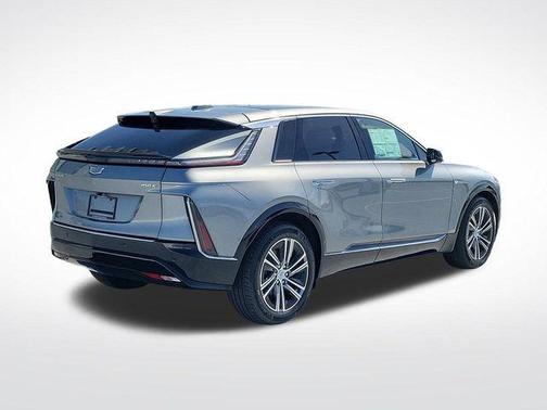Argent Silver Metallic 2026 Cadillac LYRIQ Luxury