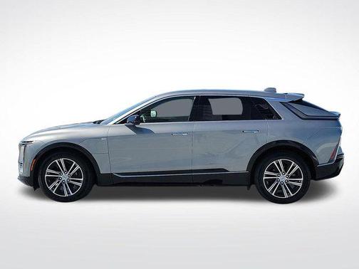 Argent Silver Metallic 2026 Cadillac LYRIQ Luxury