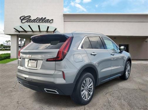 2025 Cadillac XT4 Premium Luxury