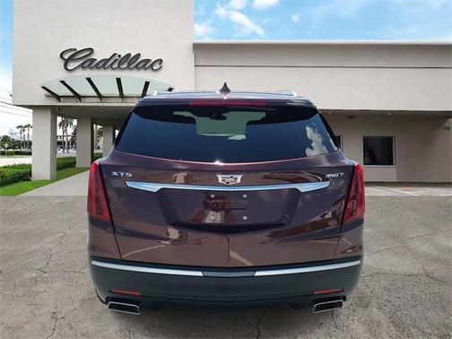 2022 Cadillac XT5 Luxury