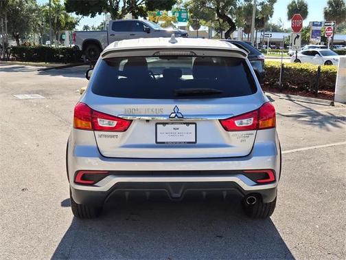 2019 Mitsubishi Outlander Sport SE