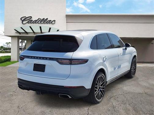 2022 Porsche Cayenne Platinum Edition